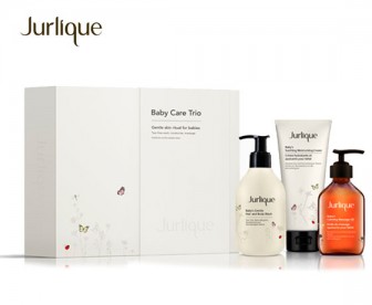 jurlique 茱莉蔻 宝宝洗护礼品套装 3件套(保湿霜 100ml+按摩油 100ml+洗发沐浴露 200ml) jurlique 茱莉蔻 宝宝洗护礼品套装 3件套(保湿霜 100ml+按摩油 100ml+洗发沐浴露 200ml)
